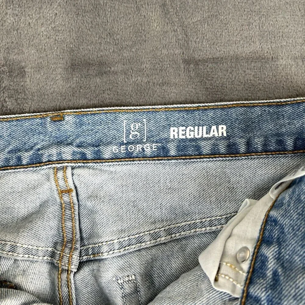 NWT George Men’s Regular Fit Straight Jeans Light Wash Size 31x30